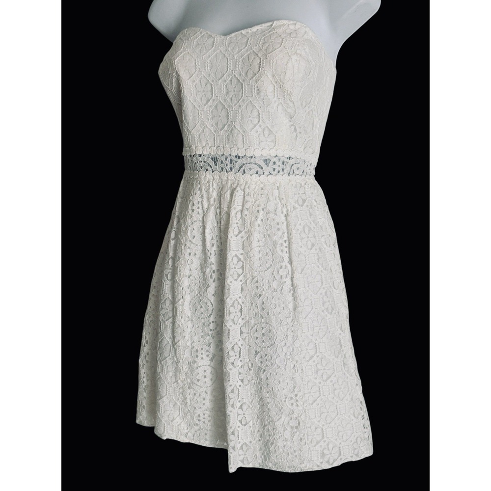 Lilly Pulitzer Dress L White Lace Strapless Bridal Shower Resort Fit & Flare - Picture 3 of 10